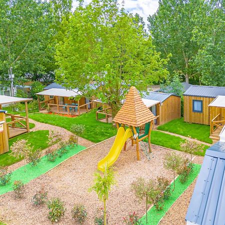 Camping Le Parc De Paris Villevaude Exterior photo