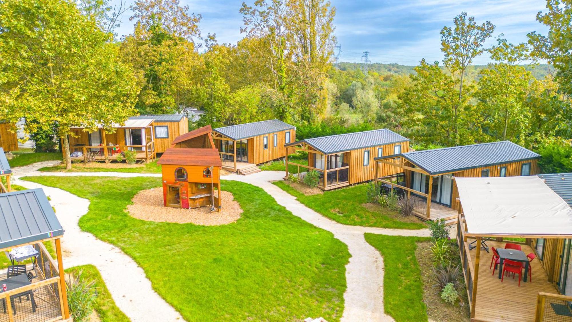 Camping Le Parc De Paris Villevaude Exterior photo