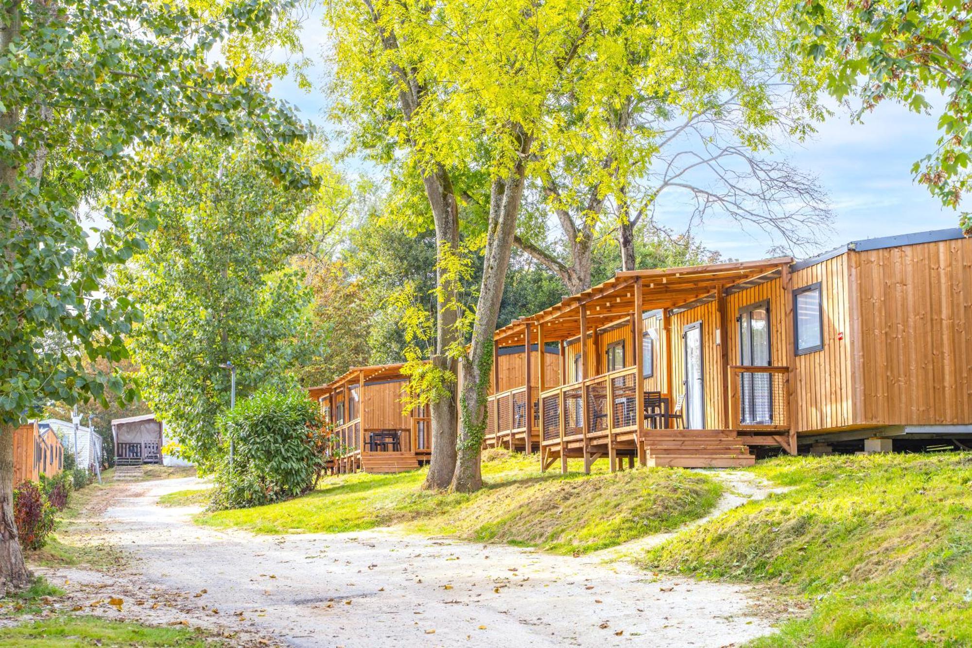 Camping Le Parc De Paris Villevaude Exterior photo