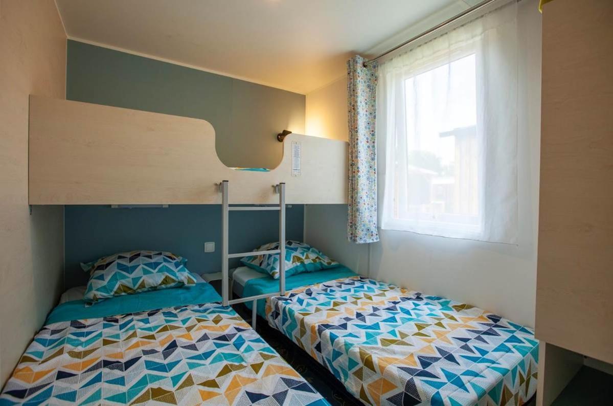 Camping Le Parc De Paris Villevaude Room photo